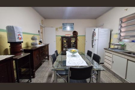 Casa à venda com 159m², 3 quartos e 1 vaga Casa à venda com 159m², 3 quartos e 1 vagaCozinha