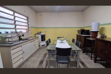Casa à venda com 159m², 3 quartos e 1 vaga Casa à venda com 159m², 3 quartos e 1 vagaCozinha