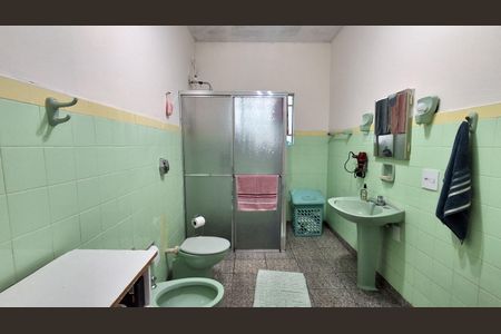 Casa à venda com 159m², 3 quartos e 1 vaga Casa à venda com 159m², 3 quartos e 1 vagaBanheiro Social