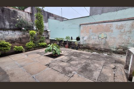 Casa à venda com 159m², 3 quartos e 1 vaga Casa à venda com 159m², 3 quartos e 1 vagaQuintal
