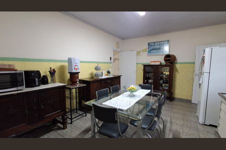 Casa à venda com 159m², 3 quartos e 1 vaga Casa à venda com 159m², 3 quartos e 1 vagaCozinha