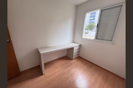Apartamento à venda com 82m², 3 quartos e 2 vagasQuarto