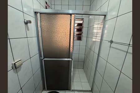 Casa à venda com 130m², 4 quartos e 2 vagas Casa à venda com 130m², 4 quartos e 2 vagasBanheiro
