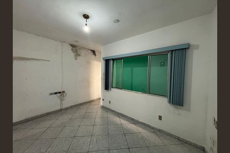 Sala de casa à venda com 4 quartos, 130m² em Jardim Soraia, São Paulo