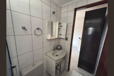 Casa à venda com 130m², 4 quartos e 2 vagas Casa à venda com 130m², 4 quartos e 2 vagasBanheiro da Suíte 1
