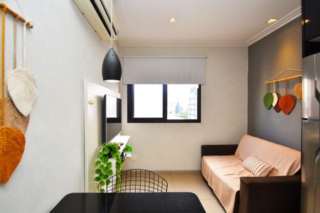 Sala de apartamento à venda com 2 quartos, 46m² em Cerqueira César, São Paulo