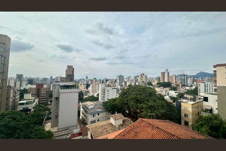 Vista  de apartamento à venda com 3 quartos, 85m² em São Pedro, Belo Horizonte