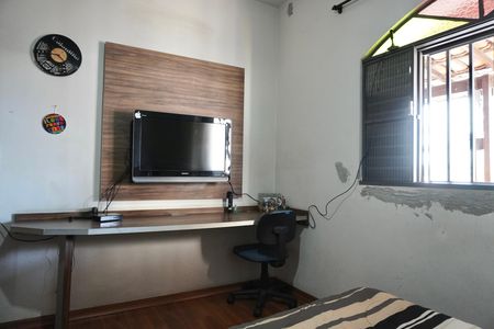 Casa à venda com 300m², 3 quartos e 4 vagas Casa à venda com 300m², 3 quartos e 4 vagasSuíte