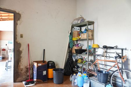 Casa à venda com 300m², 3 quartos e 4 vagas Casa à venda com 300m², 3 quartos e 4 vagasQuarto da área externa