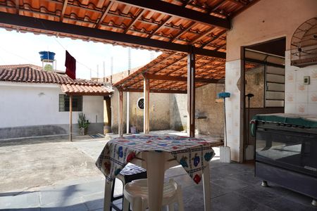 Casa à venda com 300m², 3 quartos e 4 vagas Casa à venda com 300m², 3 quartos e 4 vagasÁrea de Serviço