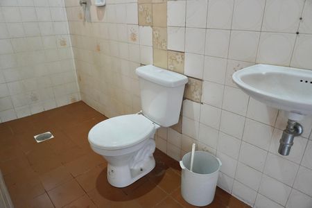 Casa à venda com 300m², 3 quartos e 4 vagas Casa à venda com 300m², 3 quartos e 4 vagasSuíte da da área externa