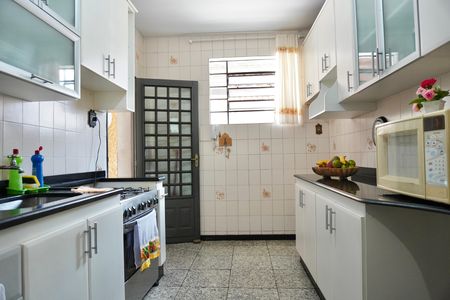 Casa à venda com 300m², 3 quartos e 4 vagas Casa à venda com 300m², 3 quartos e 4 vagasCozinha