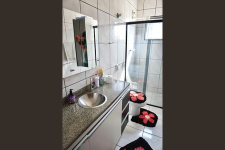Casa à venda com 300m², 3 quartos e 4 vagas Casa à venda com 300m², 3 quartos e 4 vagasBanheiro Social
