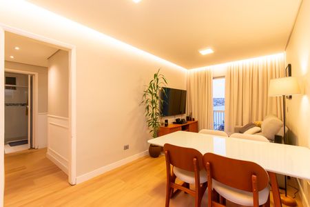 Sala de apartamento à venda com 2 quartos, 60m² em Vila Angelina, São Paulo