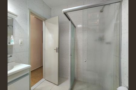 Apartamento à venda com 60m², 2 quartos e sem vagaBanheiro Corredor