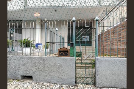 Apartamento à venda com 60m², 2 quartos e sem vagaFachada e portaria