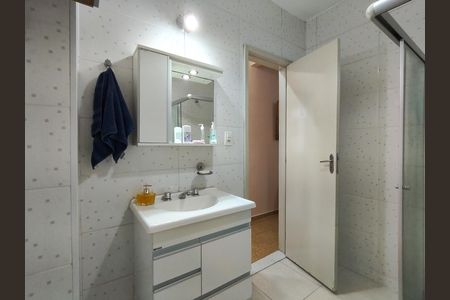 Apartamento à venda com 60m², 2 quartos e sem vagaBanheiro Corredor