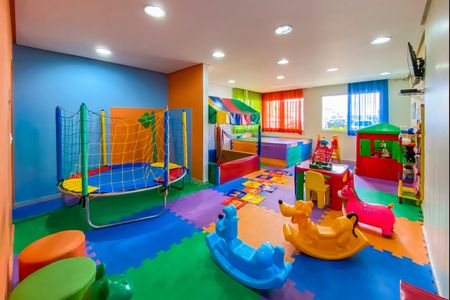 Apartamento à venda com 55m², 2 quartos e 1 vaga Apartamento à venda com 55m², 2 quartos e 1 vagaÁrea comum - Playground