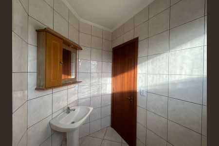 Apartamento à venda com 200m², 3 quartos e 2 vagas Apartamento à venda com 200m², 3 quartos e 2 vagasBanheiro 2