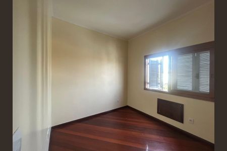 Apartamento à venda com 200m², 3 quartos e 2 vagas Apartamento à venda com 200m², 3 quartos e 2 vagasQuarto 1
