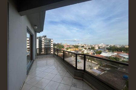 Apartamento à venda com 200m², 3 quartos e 2 vagas Apartamento à venda com 200m², 3 quartos e 2 vagasTerraço