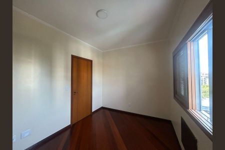 Apartamento à venda com 200m², 3 quartos e 2 vagas Apartamento à venda com 200m², 3 quartos e 2 vagasQuarto 2