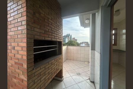 Apartamento à venda com 200m², 3 quartos e 2 vagas Apartamento à venda com 200m², 3 quartos e 2 vagasChurrasqueira