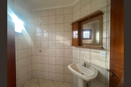 Apartamento à venda com 200m², 3 quartos e 2 vagas Apartamento à venda com 200m², 3 quartos e 2 vagasBanheiro 2
