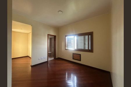 Apartamento à venda com 200m², 3 quartos e 2 vagas Apartamento à venda com 200m², 3 quartos e 2 vagasSuite