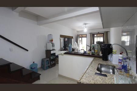 Casa de condomínio para alugar com 80m², 2 quartos e 1 vagaCozinha