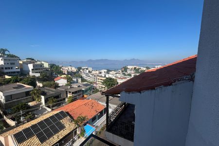Apartamento à venda com 200m², 2 quartos e 3 vagas Apartamento à venda com 200m², 2 quartos e 3 vagasVista