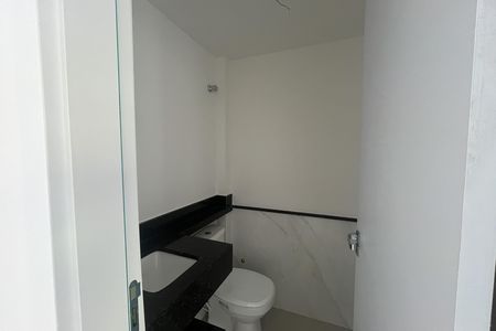 Apartamento à venda com 200m², 2 quartos e 3 vagas Apartamento à venda com 200m², 2 quartos e 3 vagasBanheiro 1