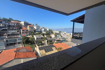 Apartamento à venda com 200m², 2 quartos e 3 vagas Apartamento à venda com 200m², 2 quartos e 3 vagasVaranda