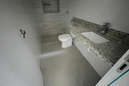 Apartamento à venda com 200m², 2 quartos e 3 vagas Apartamento à venda com 200m², 2 quartos e 3 vagasBanheiro 2