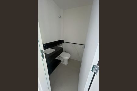 Apartamento à venda com 200m², 2 quartos e 3 vagas Apartamento à venda com 200m², 2 quartos e 3 vagasBanheiro 1