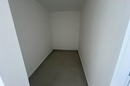 Apartamento à venda com 200m², 2 quartos e 3 vagas Apartamento à venda com 200m², 2 quartos e 3 vagasCloset