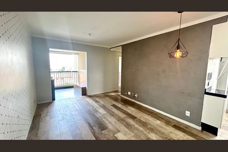 Sala de apartamento para alugar com 2 quartos, 55m² em Vila Sao Rafael, Guarulhos