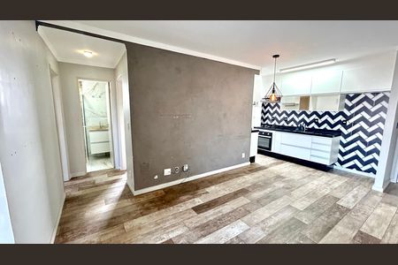 Sala de apartamento para alugar com 2 quartos, 55m² em Vila Sao Rafael, Guarulhos