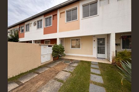 Casa à venda com 84m², 3 quartos e 1 vaga Casa à venda com 84m², 3 quartos e 1 vagaÁrea Externa