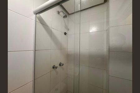 Casa à venda com 84m², 3 quartos e 1 vaga Casa à venda com 84m², 3 quartos e 1 vagaBanheiro