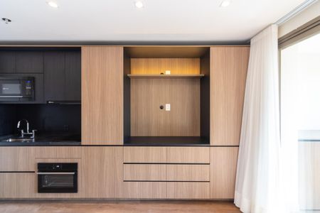 Studio de kitnet/studio para alugar com 1 quarto, 30m² em Indianópolis, São Paulo