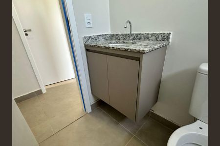 Apartamento para alugar com 54m², 2 quartos e 1 vaga Apartamento para alugar com 54m², 2 quartos e 1 vagaBanheiro