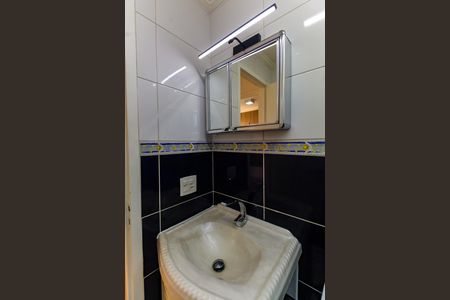 Apartamento para alugar com 60m², 2 quartos e 1 vaga Apartamento para alugar com 60m², 2 quartos e 1 vagaBanheiro