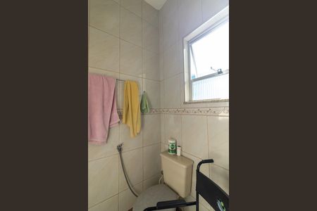 Casa à venda com 120m², 3 quartos e 2 vagas Casa à venda com 120m², 3 quartos e 2 vagasBanheiro 2