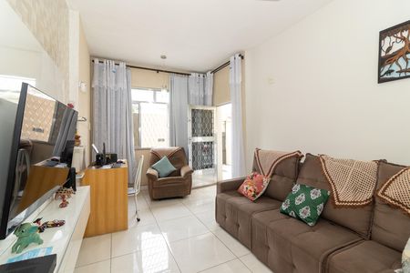 Sala de casa à venda com 3 quartos, 120m² em Realengo, Rio de Janeiro