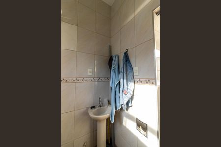 Casa à venda com 120m², 3 quartos e 2 vagas Casa à venda com 120m², 3 quartos e 2 vagasBanheiro 2