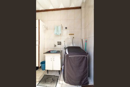 Casa à venda com 120m², 3 quartos e 2 vagas Casa à venda com 120m², 3 quartos e 2 vagasÁrea de Serviço