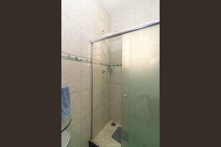 Casa à venda com 120m², 3 quartos e 2 vagas Casa à venda com 120m², 3 quartos e 2 vagasBanheiro 1