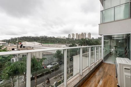 Apartamento à venda com 140m², 3 quartos e 2 vagas Apartamento à venda com 140m², 3 quartos e 2 vagasVaranda