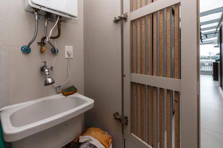 Apartamento à venda com 140m², 3 quartos e 2 vagas Apartamento à venda com 140m², 3 quartos e 2 vagasLavanderia